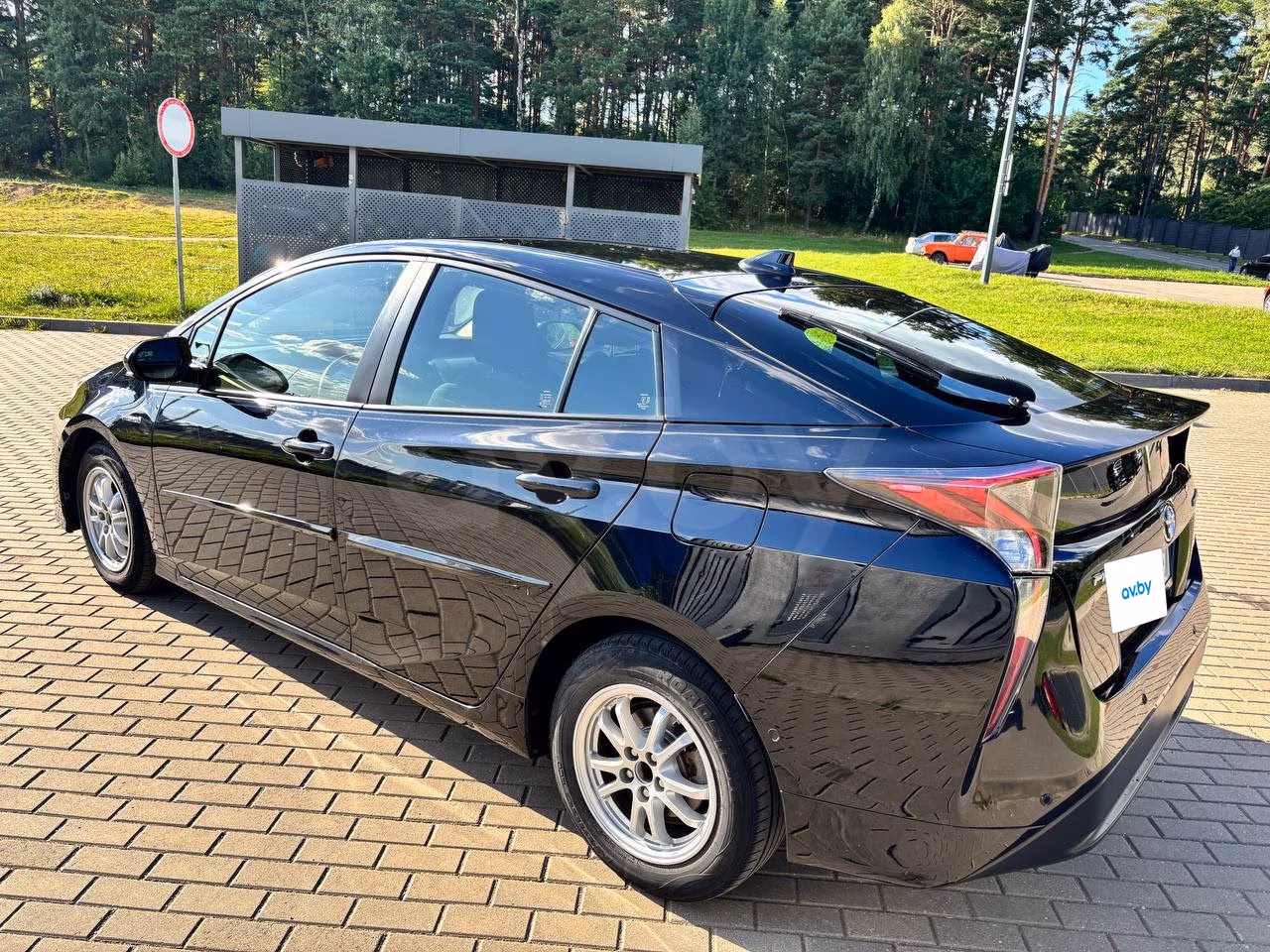 Toyota Prius фото 3