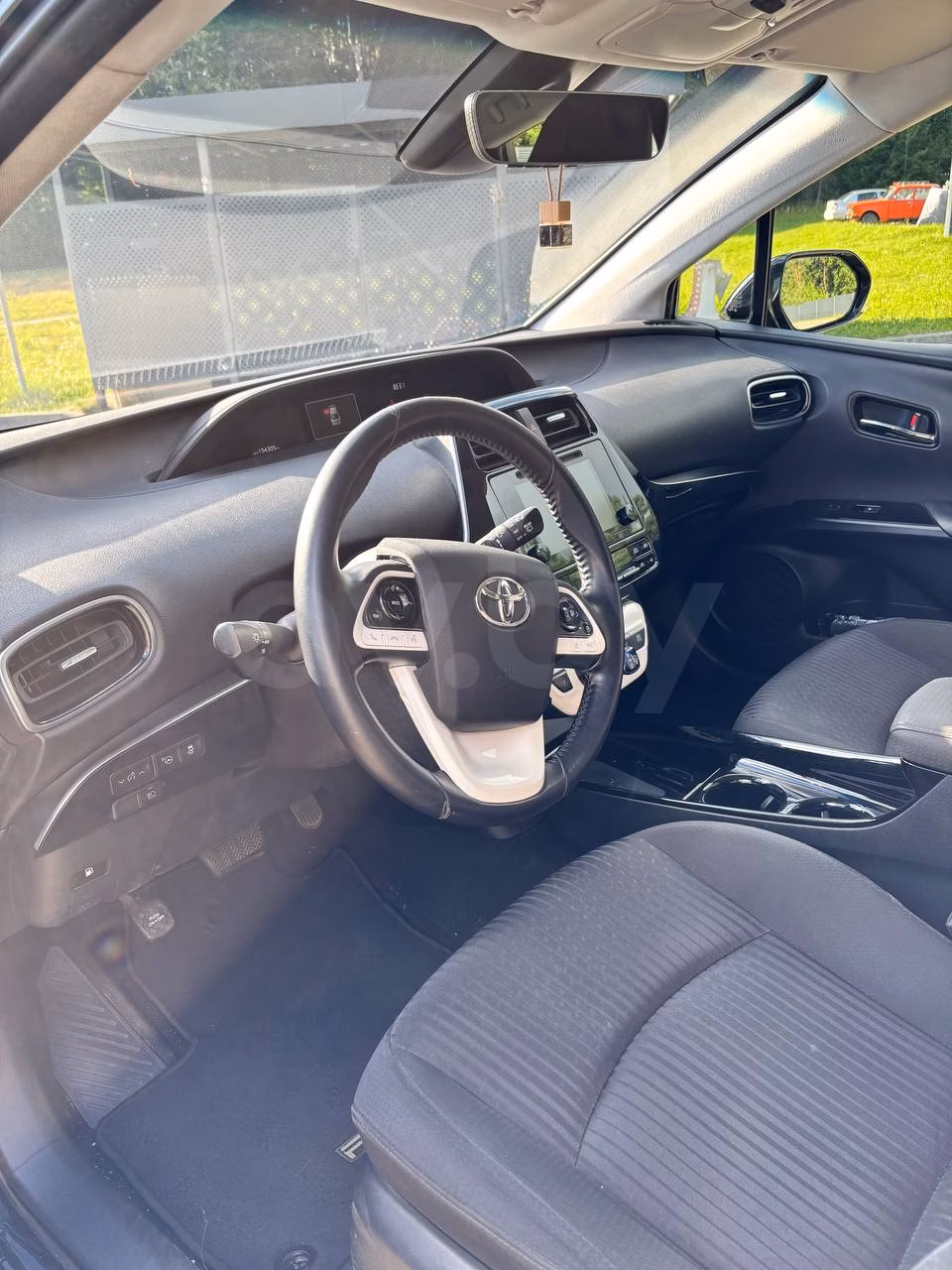 Toyota Prius фото 7