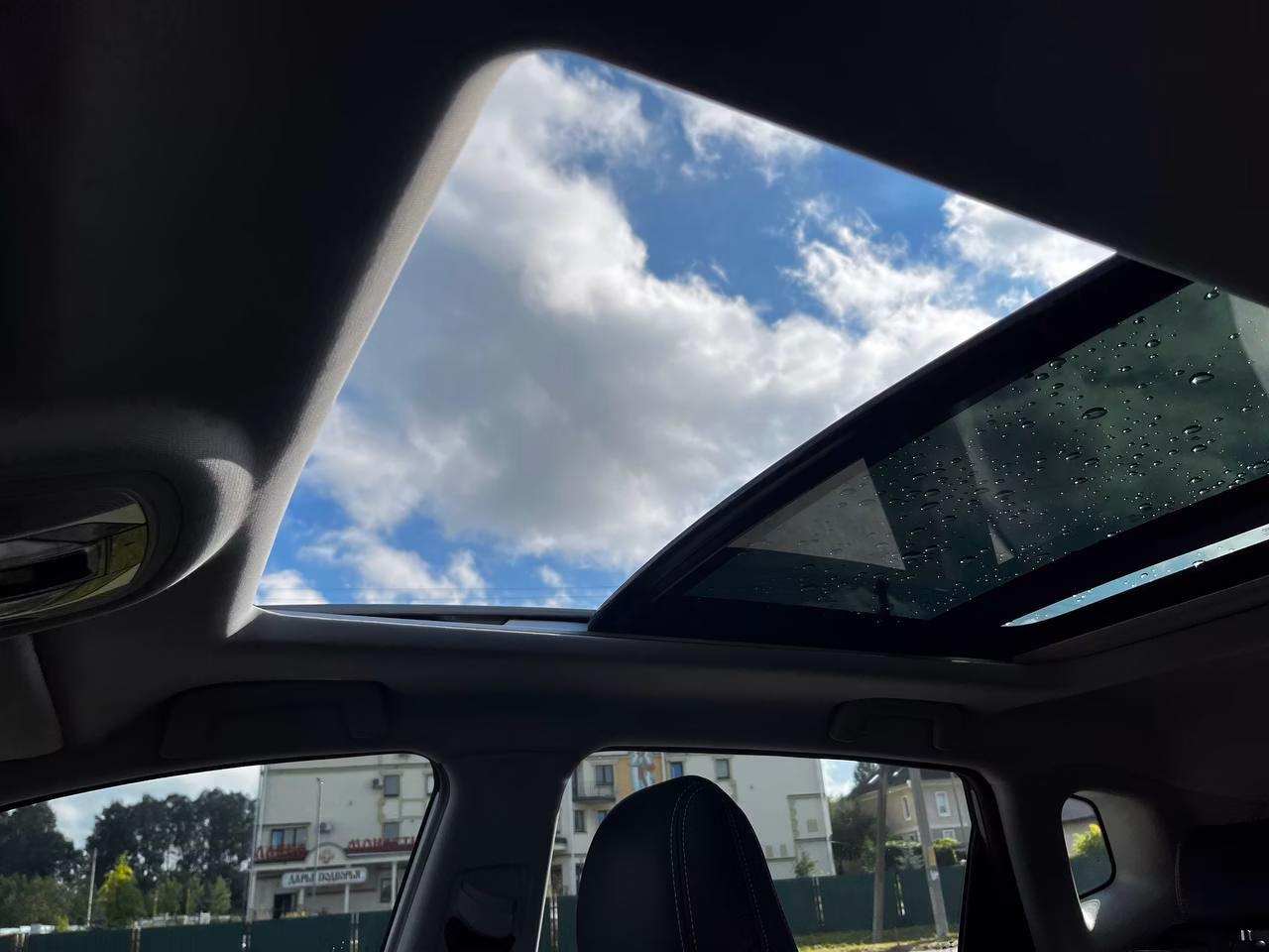 EXEED LX фото 23