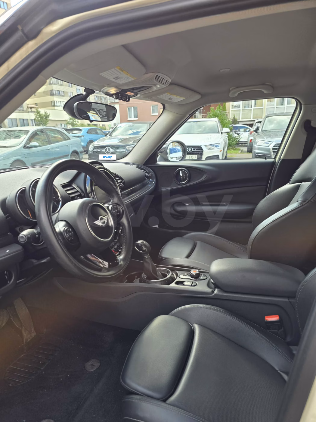 MINI Clubman фото 10