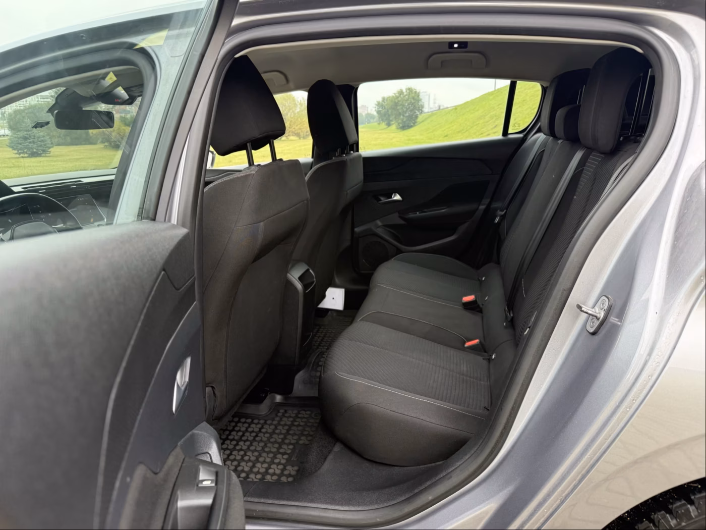 Peugeot 308 фото 3