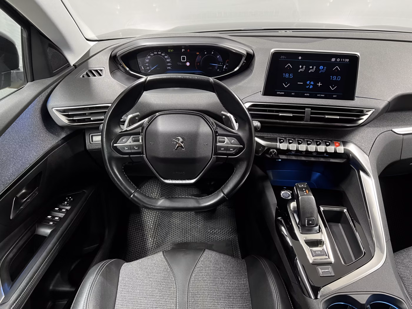 Peugeot 5008 фото 15