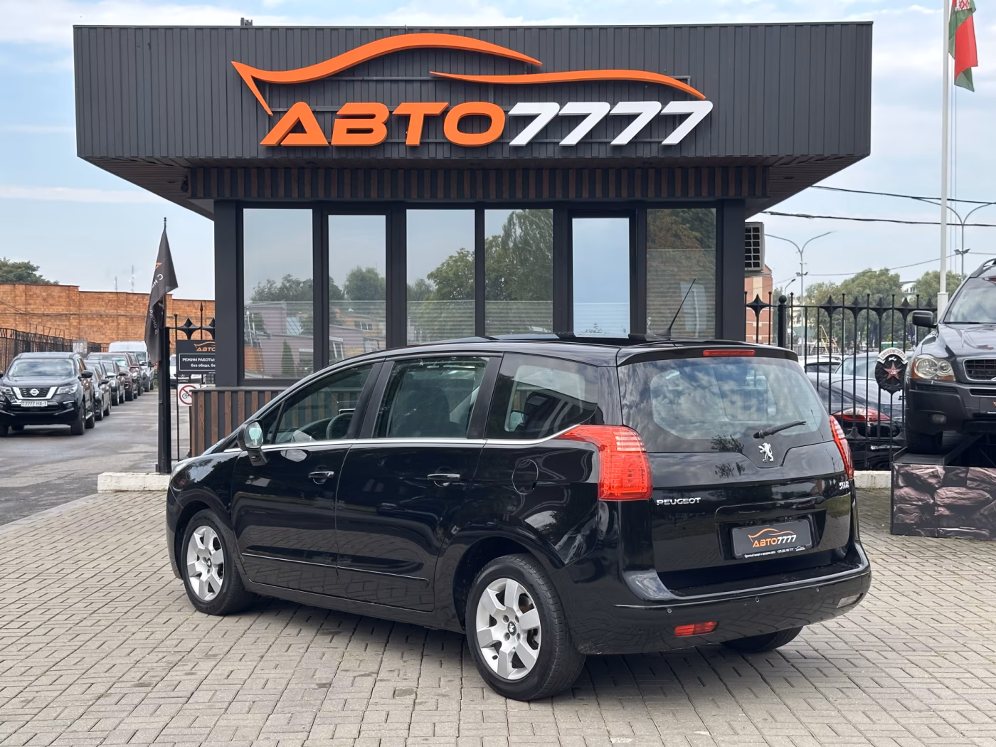 Peugeot 5008 фото 4