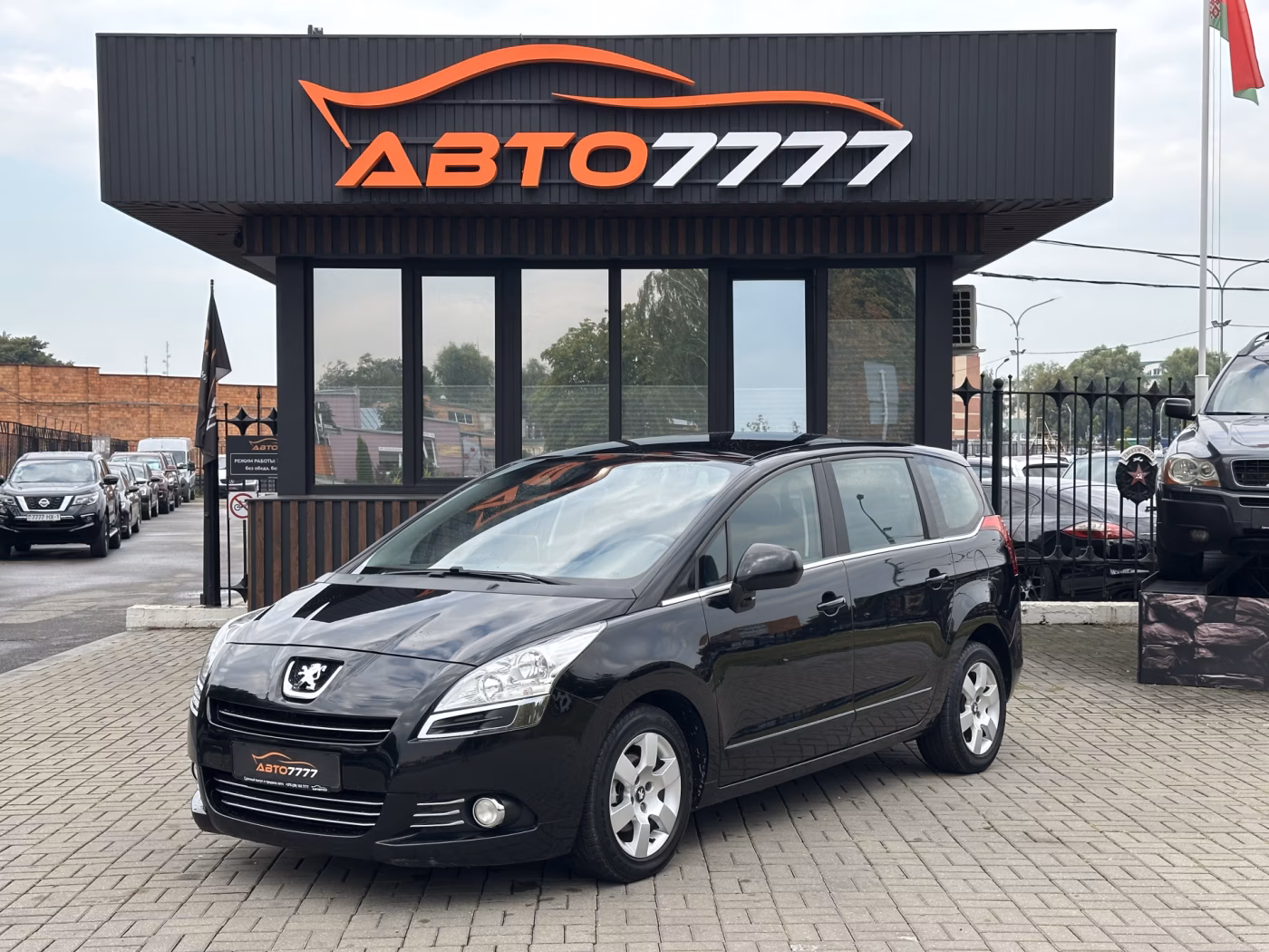 Peugeot 5008 фото 5