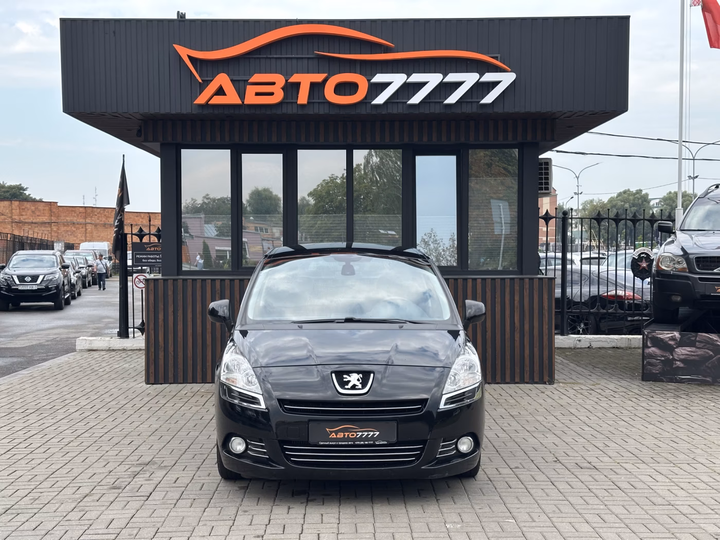 Peugeot 5008 фото 6