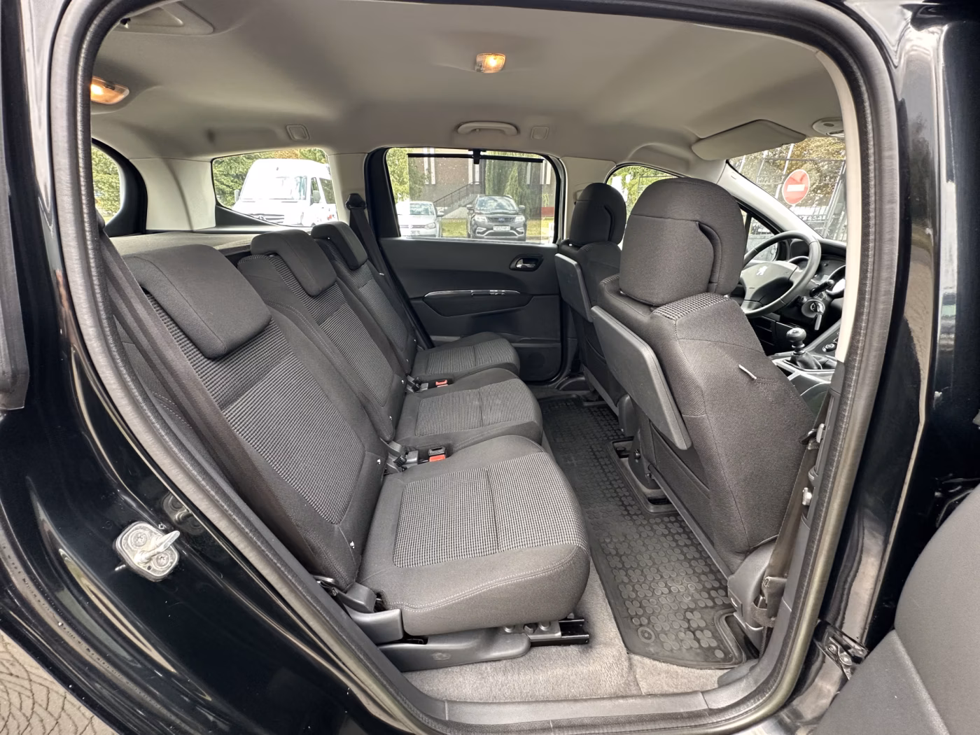 Peugeot 5008 фото 14