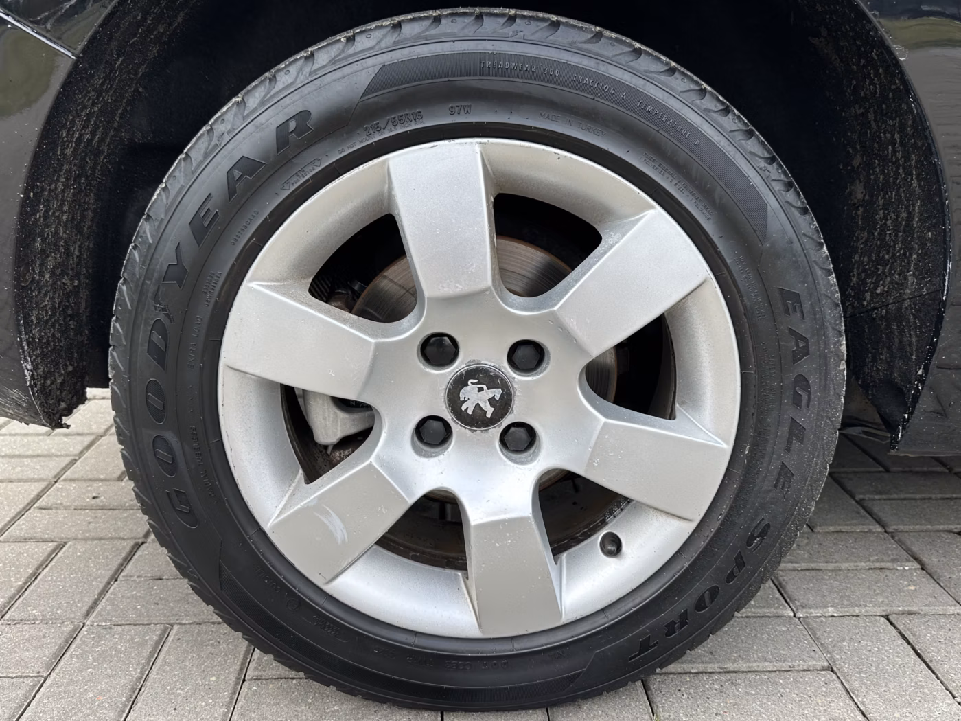 Peugeot 5008 фото 15