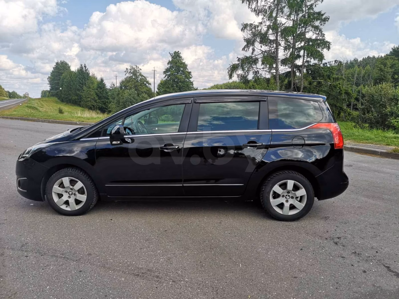 Peugeot 5008 фото 6