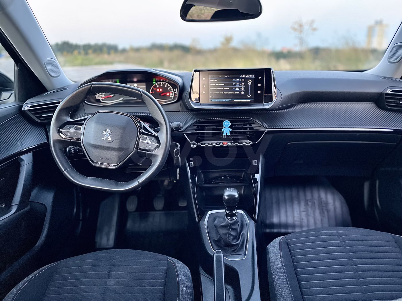 Peugeot 2008 фото 14