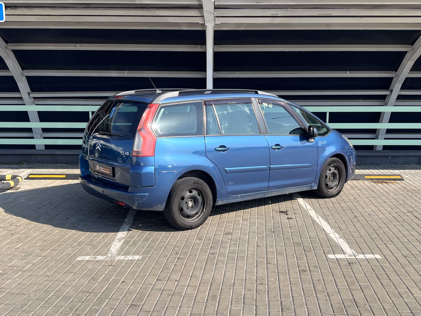Citroen C4 Picasso фото 4