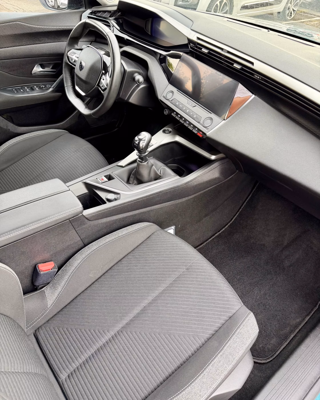 Peugeot 308 фото 13