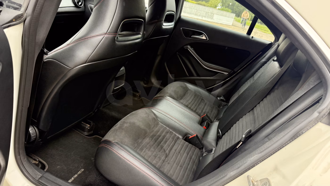 Mercedes-Benz CLA фото 15