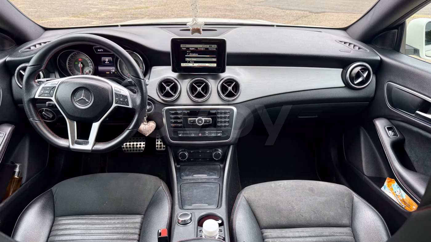 Mercedes-Benz CLA фото 12