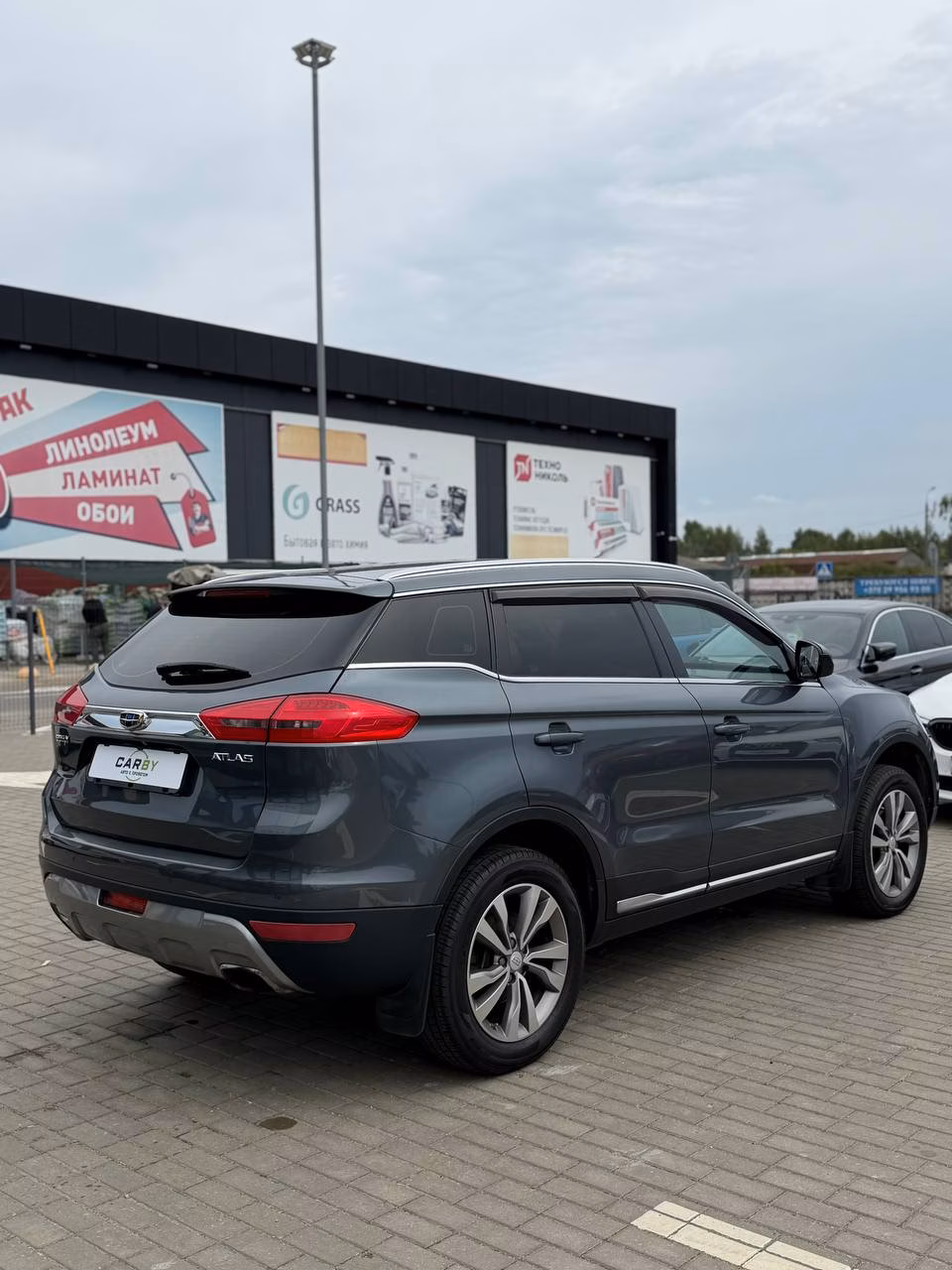 Geely Atlas фото 7