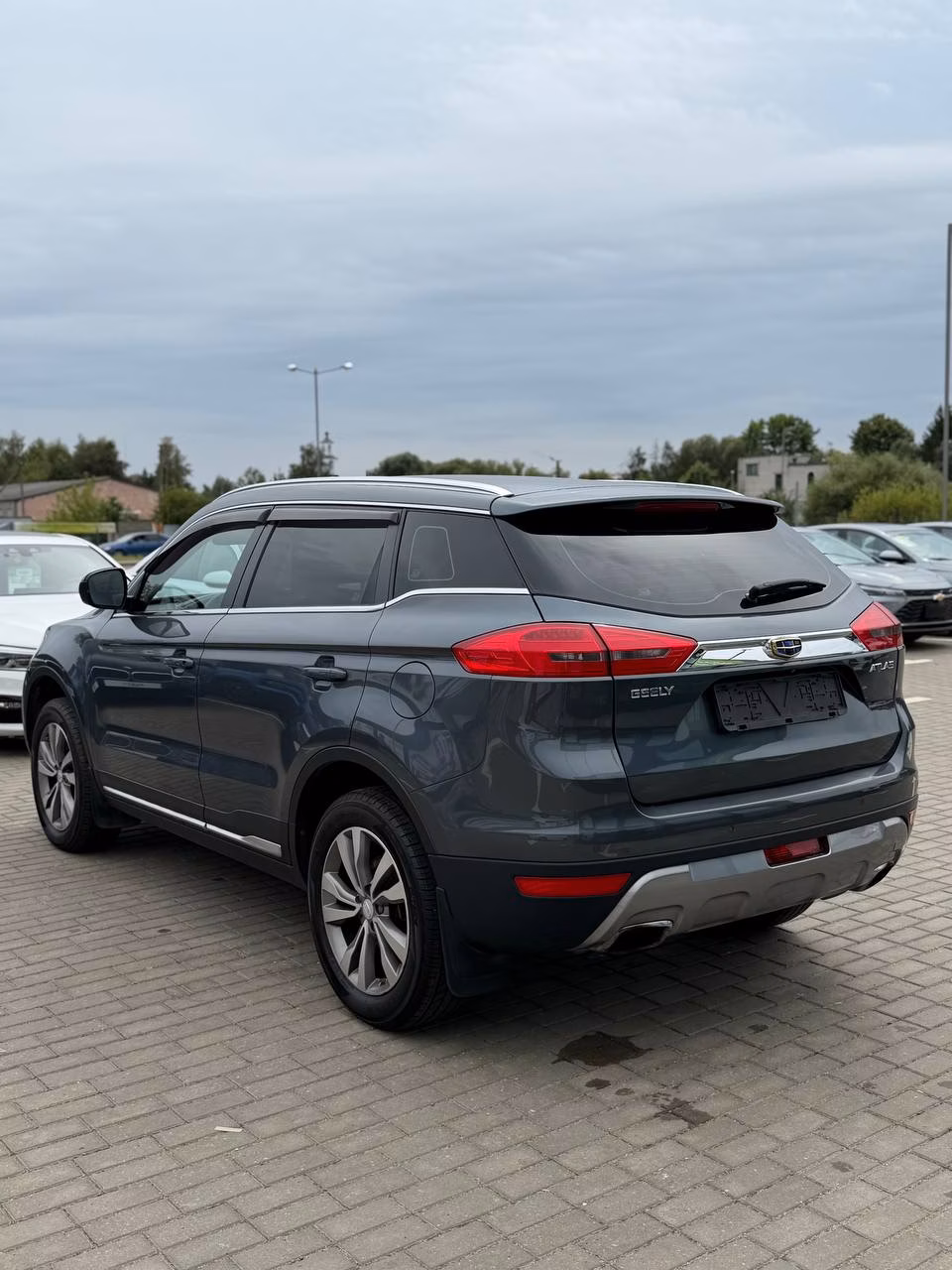 Geely Atlas фото 6