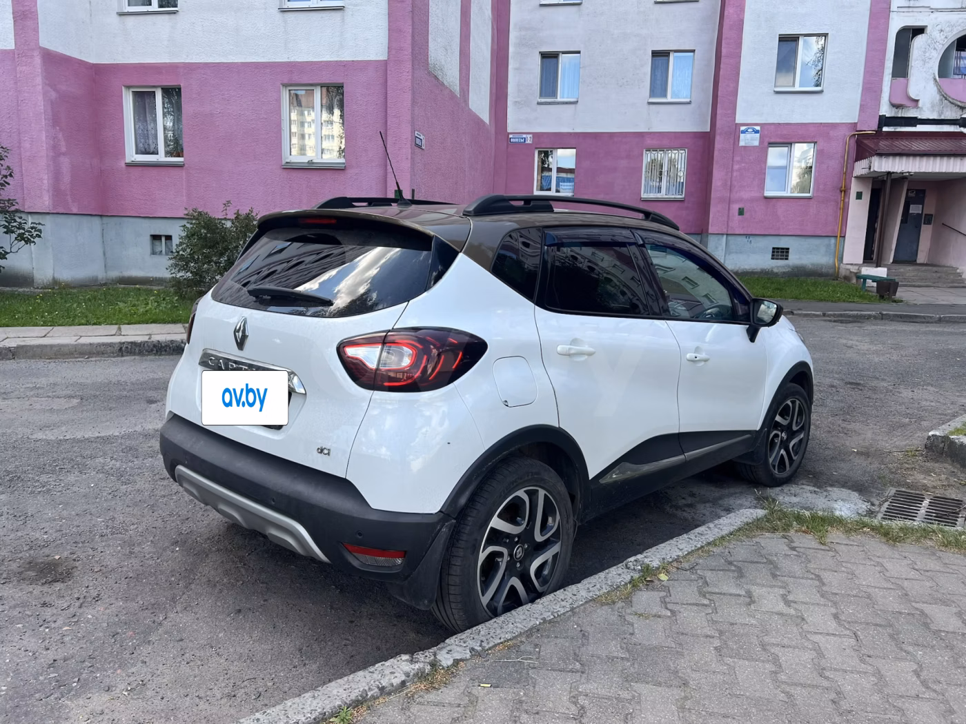 Renault Captur фото 5