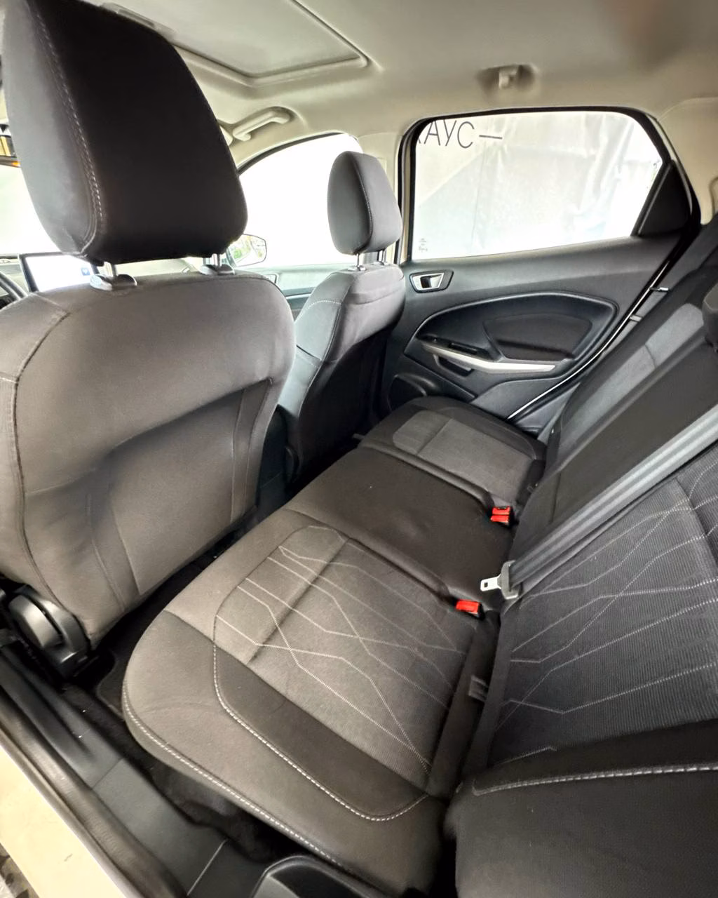 Ford EcoSport фото 13