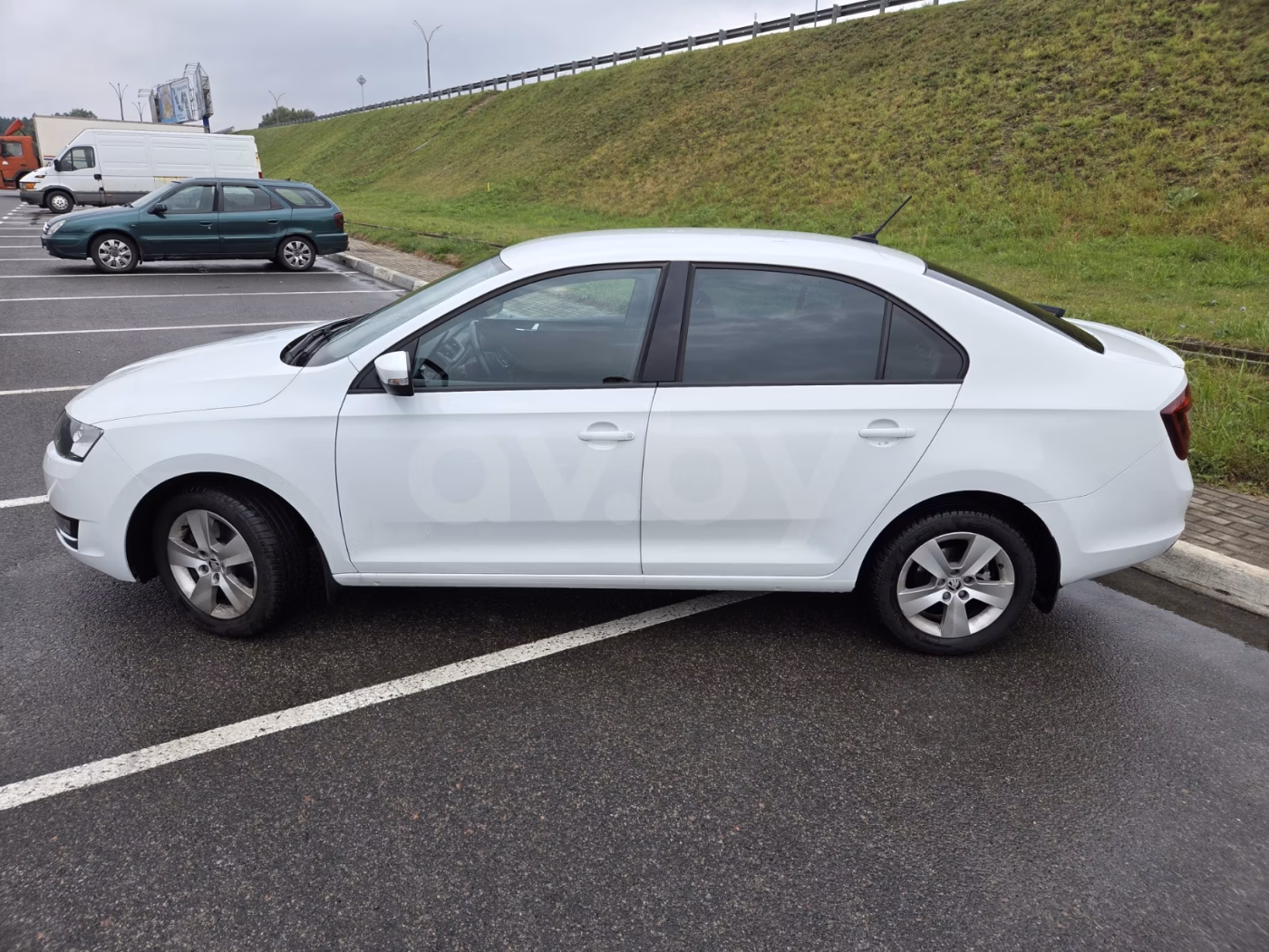 Skoda Rapid фото 2