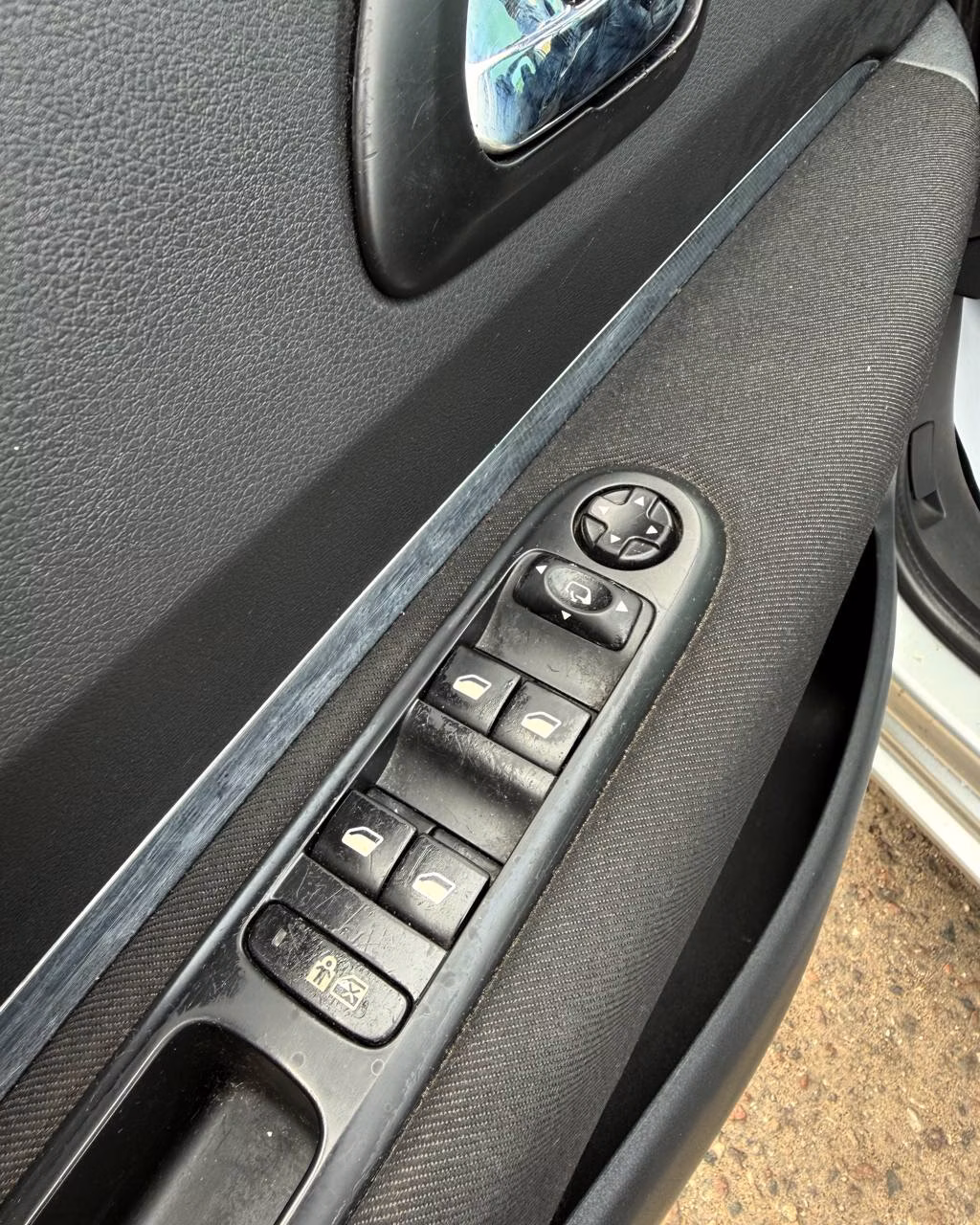 Peugeot 5008 фото 14