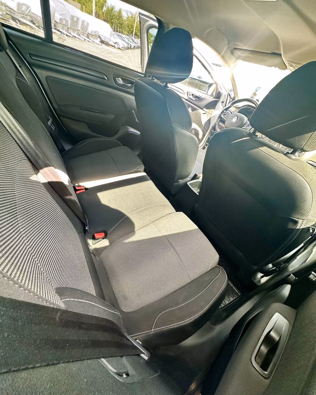 Renault Megane фото 19