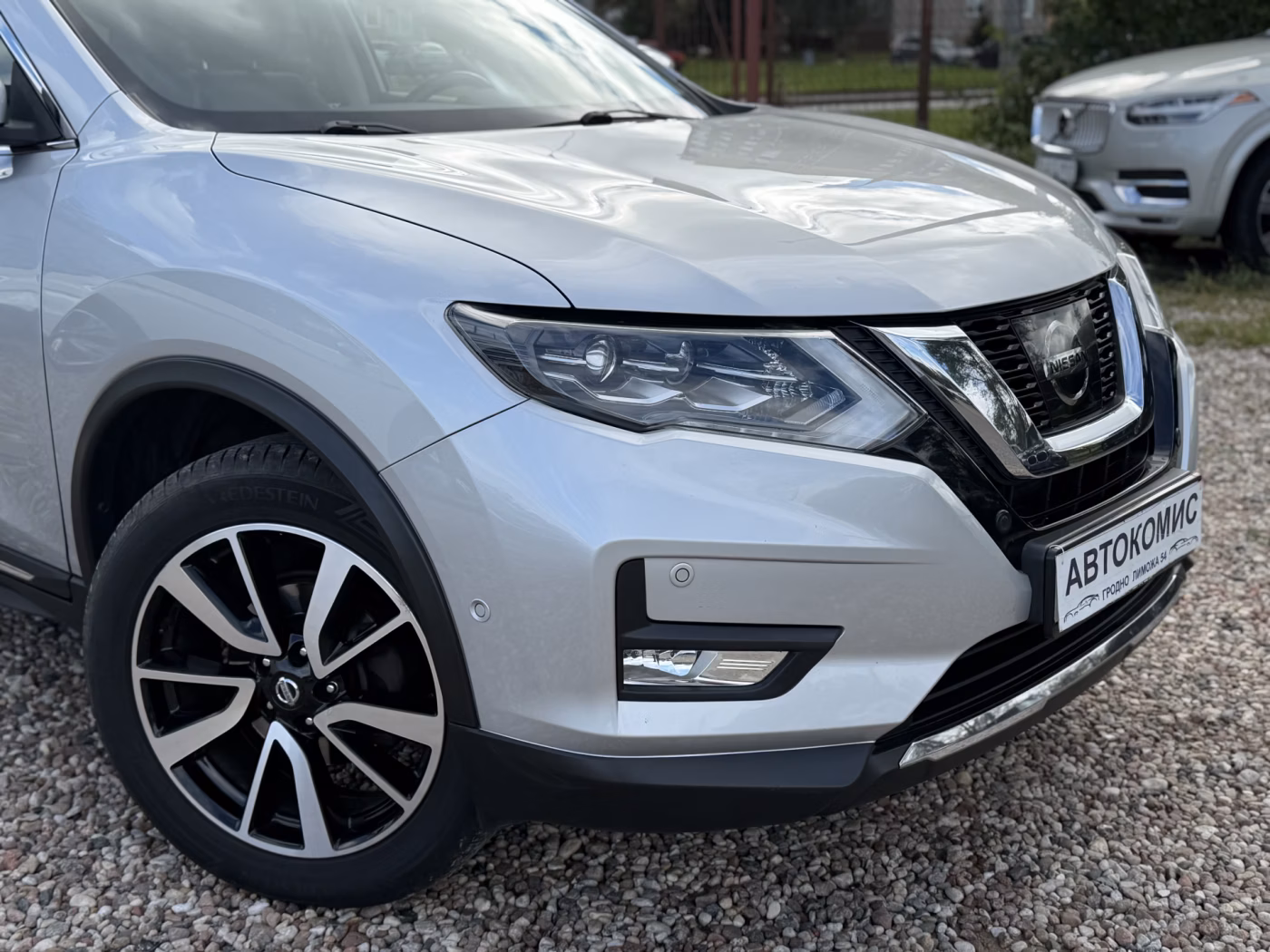Nissan X-Trail фото 11