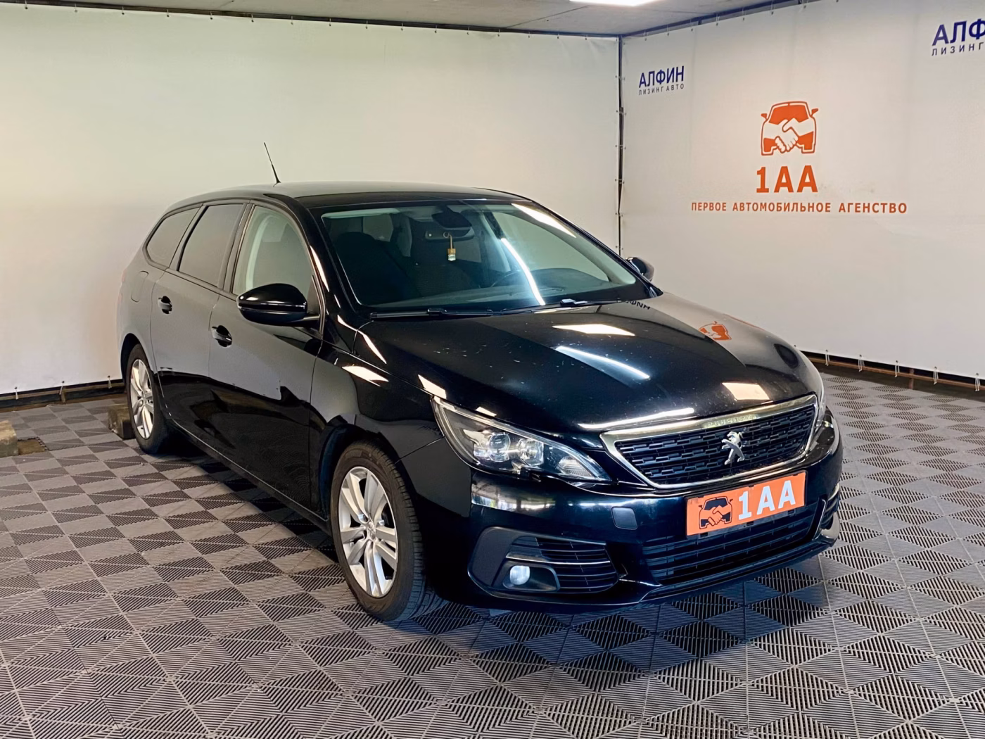 Peugeot 308 фото 2