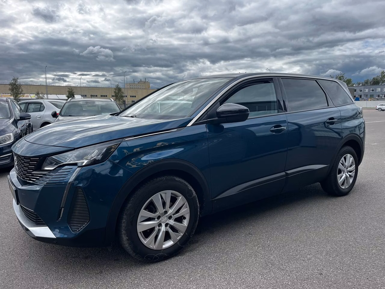 Peugeot 5008 фото 6