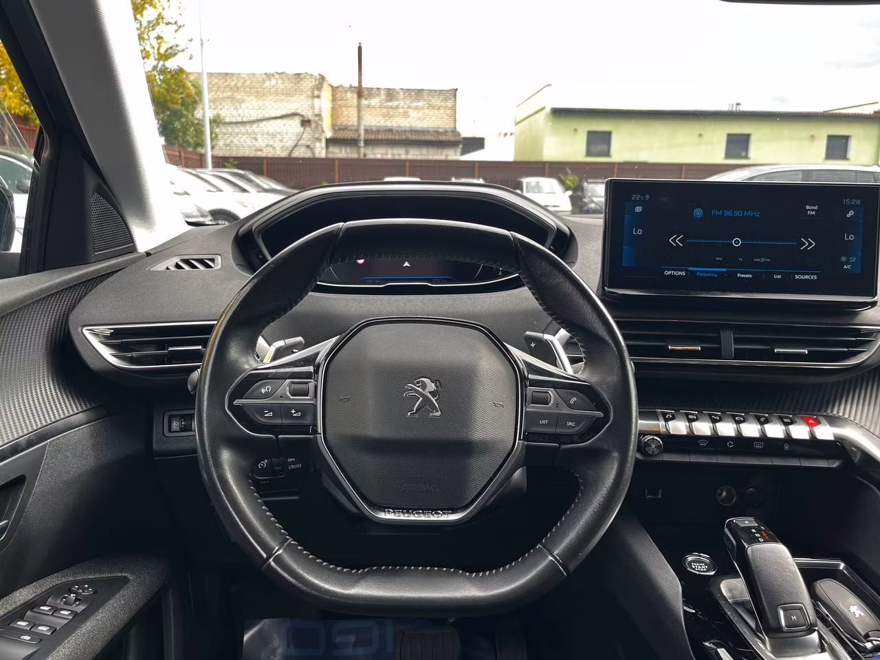 Peugeot 5008 фото 11