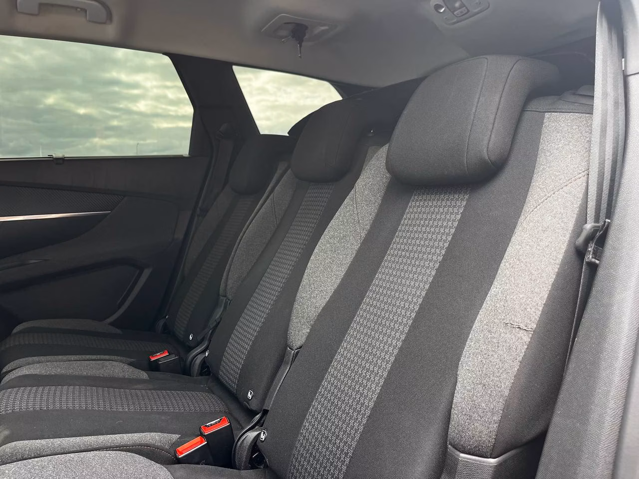 Peugeot 5008 фото 15