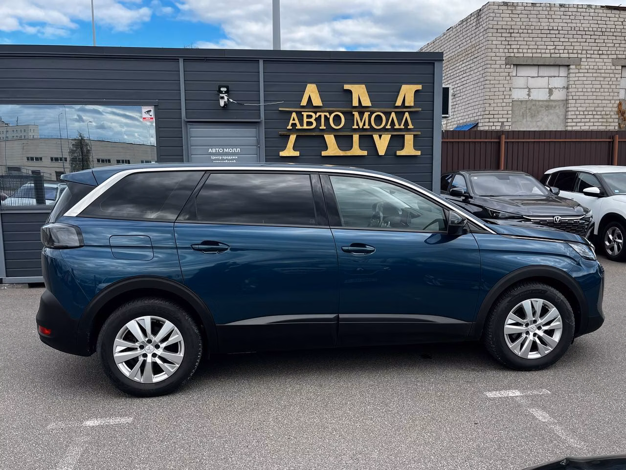 Peugeot 5008 фото 2
