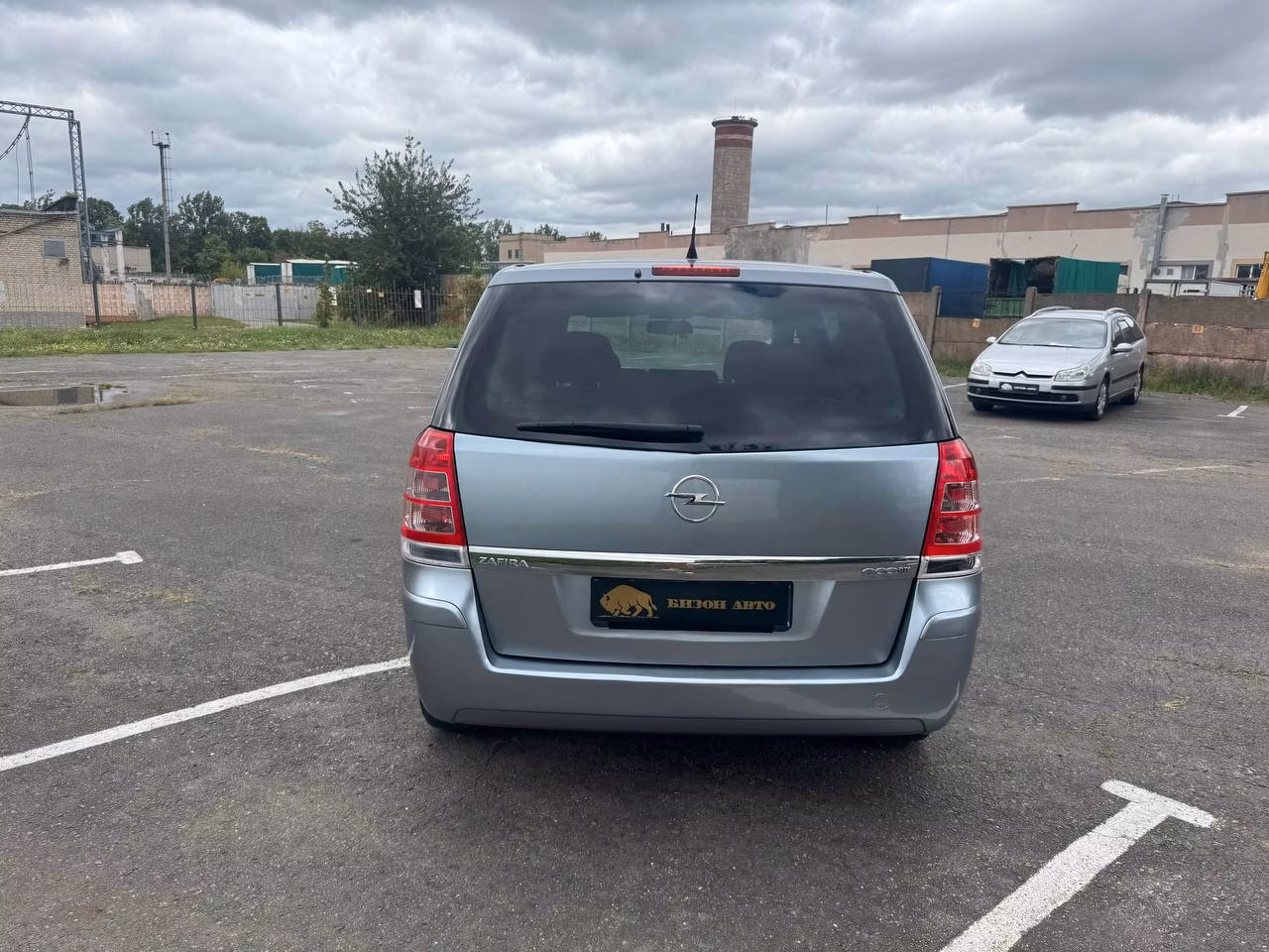 Opel Zafira фото 4