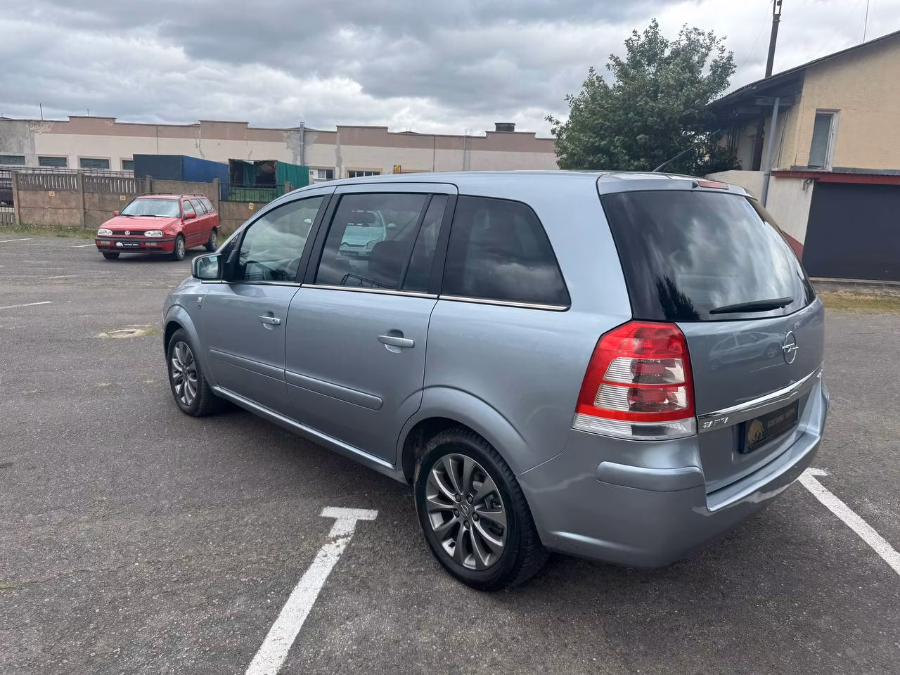 Opel Zafira фото 6