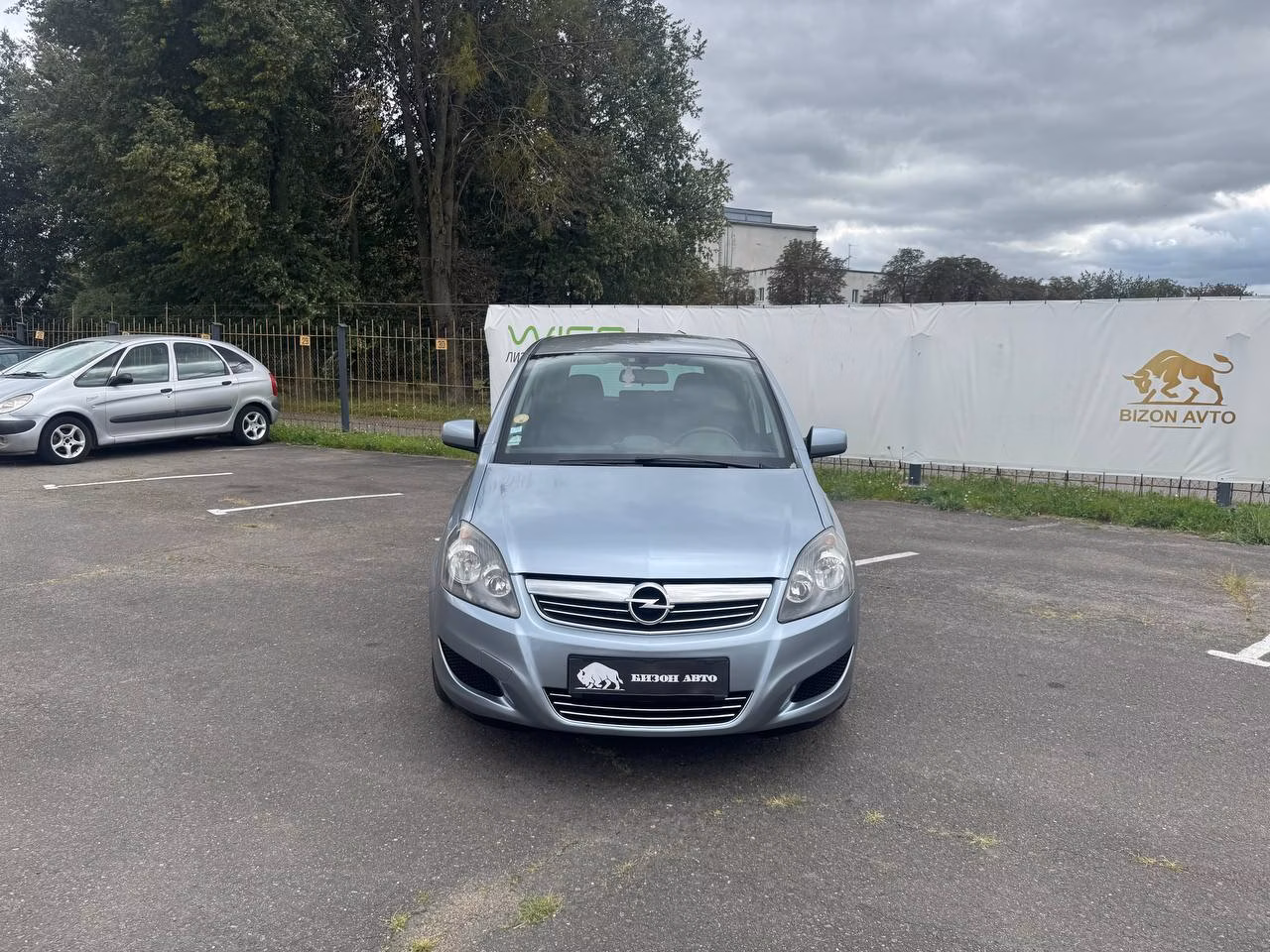 Opel Zafira фото 3