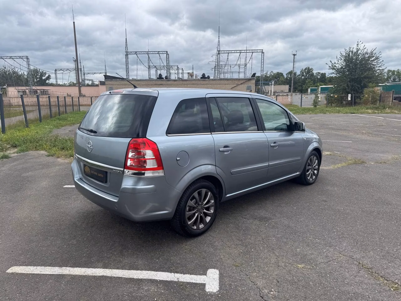 Opel Zafira фото 5