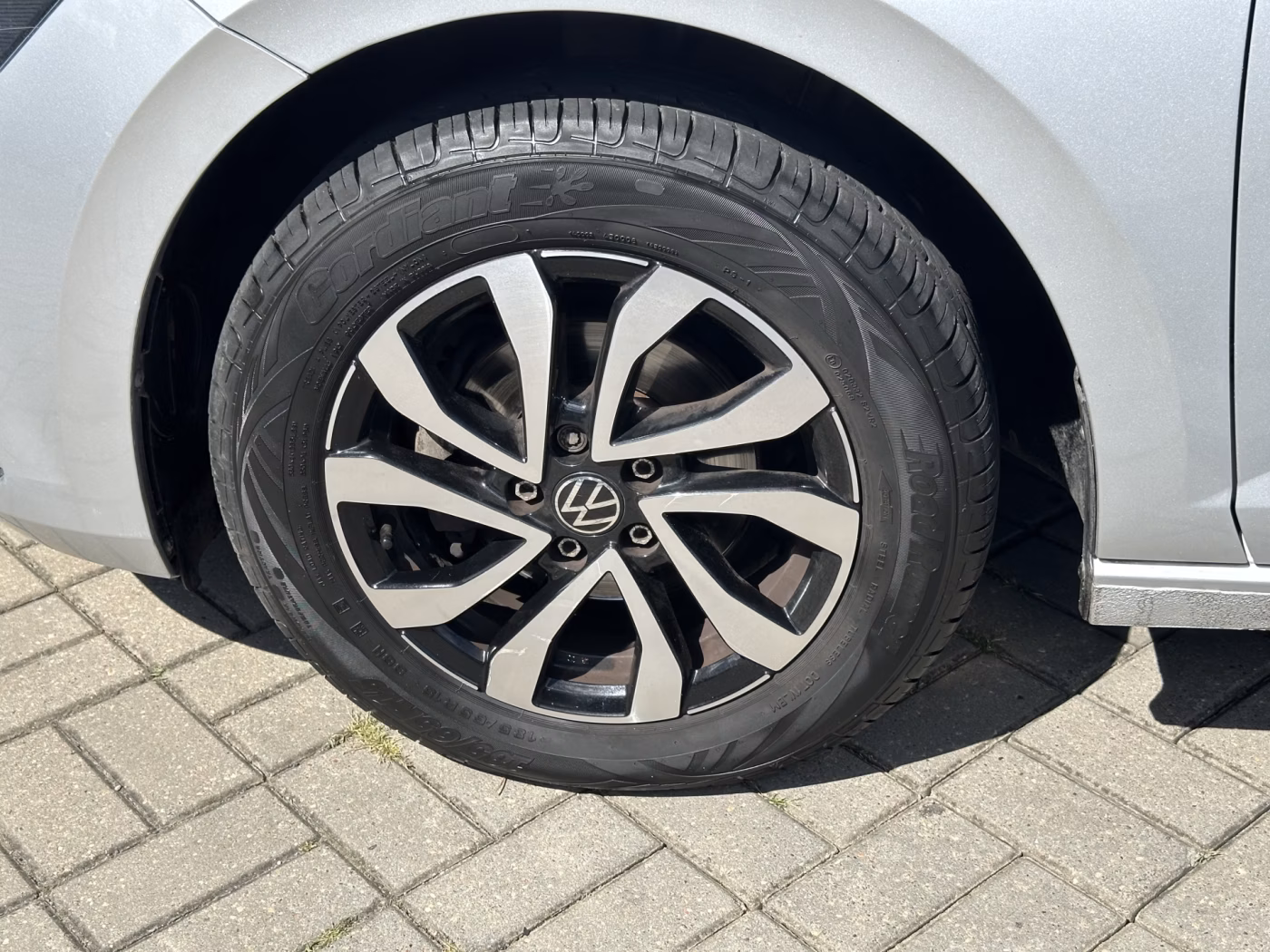 Volkswagen Polo фото 16