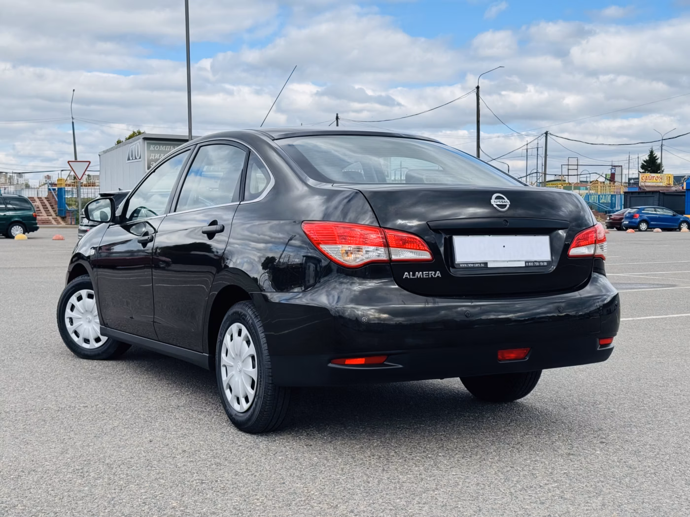 Nissan Almera фото 4
