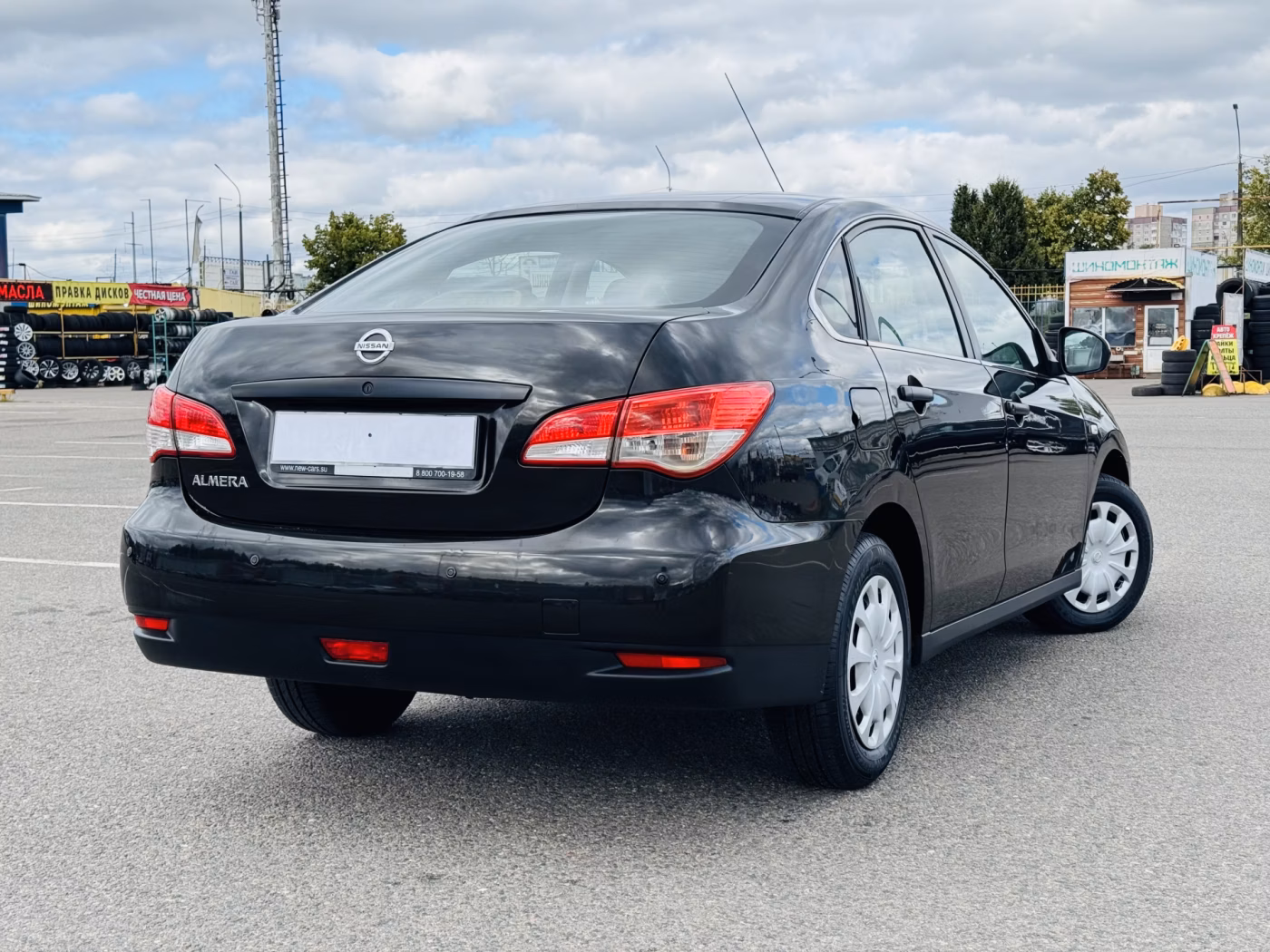 Nissan Almera фото 2