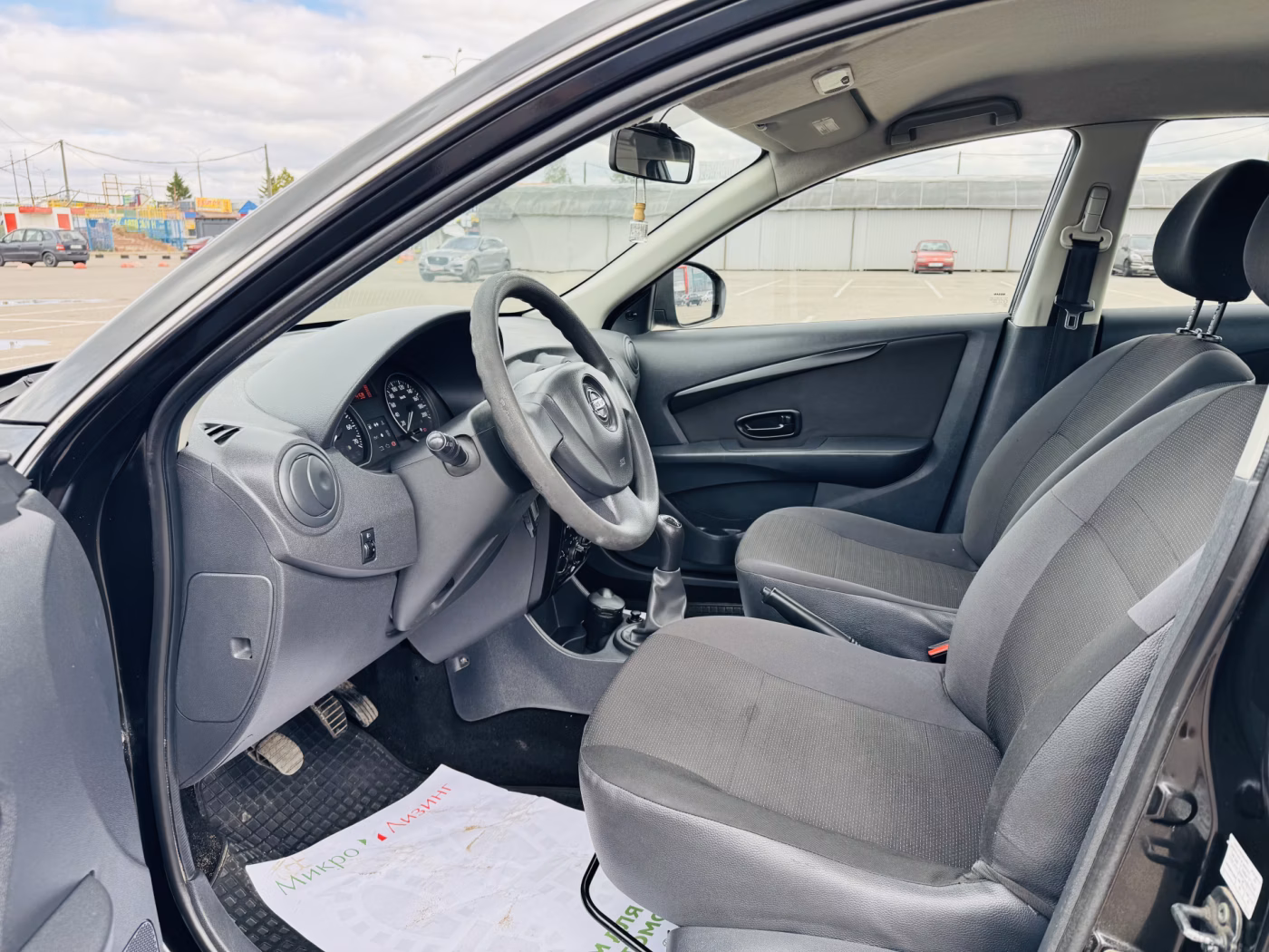 Nissan Almera фото 5