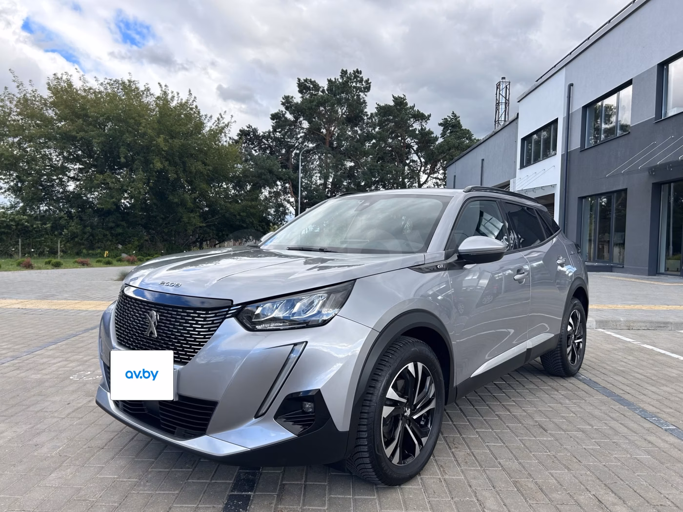 Peugeot 2008 фото 3