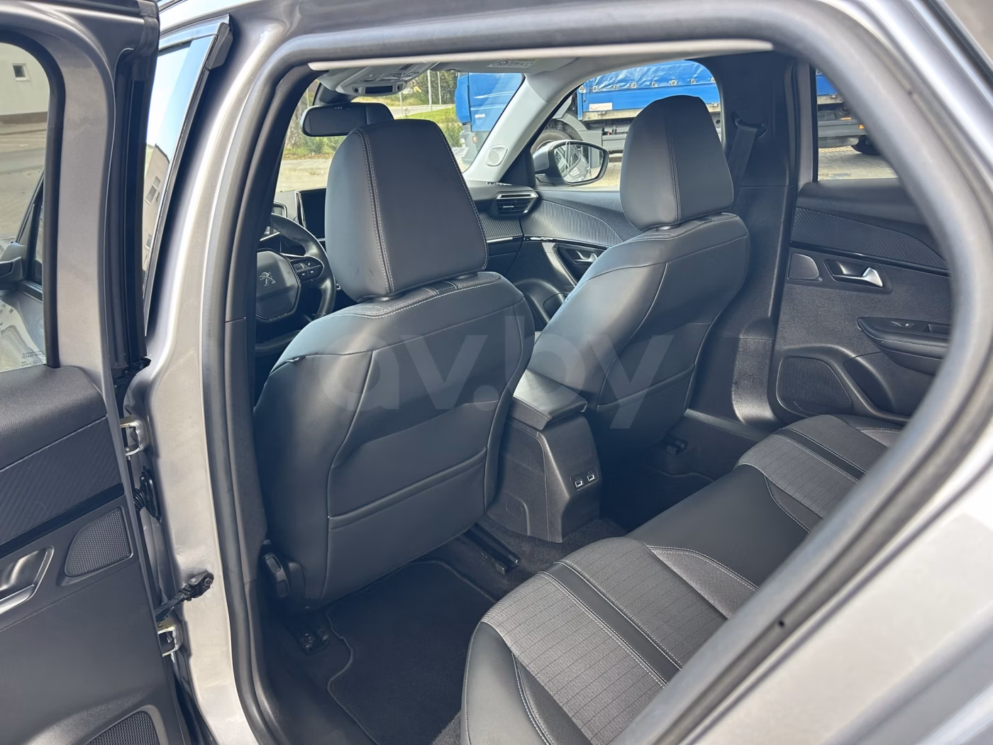 Peugeot 2008 фото 21