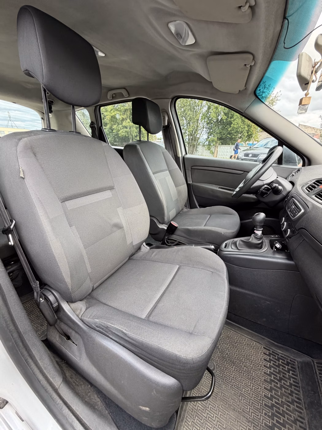Renault Scenic фото 9