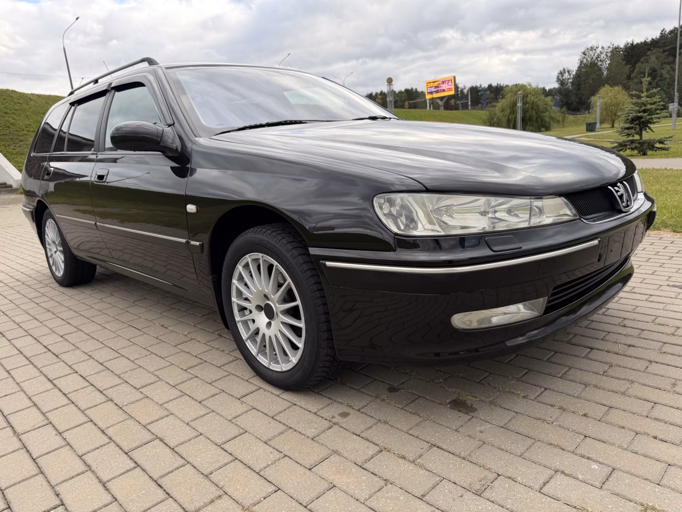 Peugeot 406 фото 5