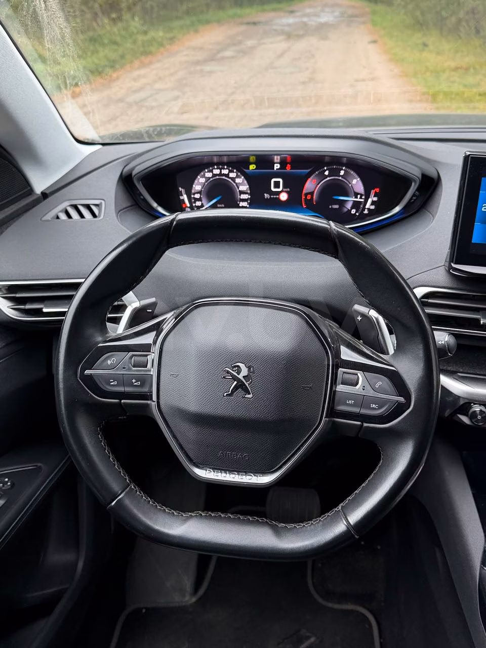 Peugeot 5008 фото 16
