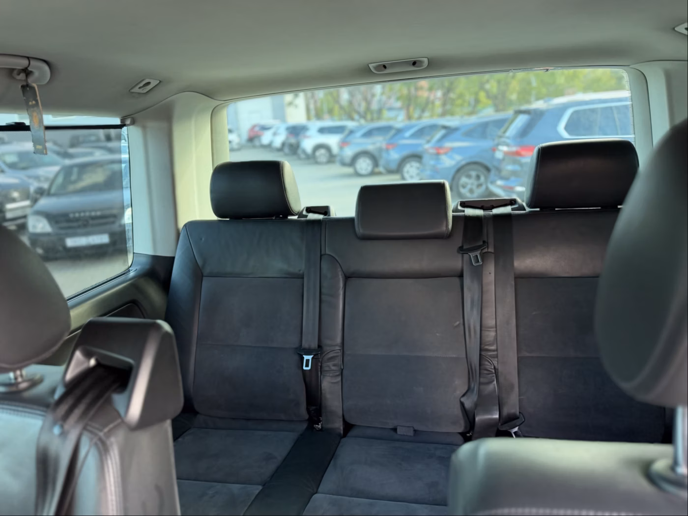 Volkswagen Multivan фото 16