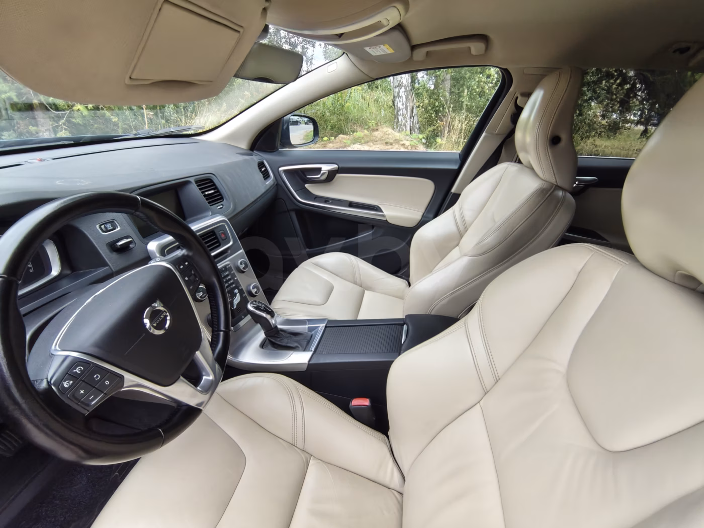 Volvo V60 фото 13