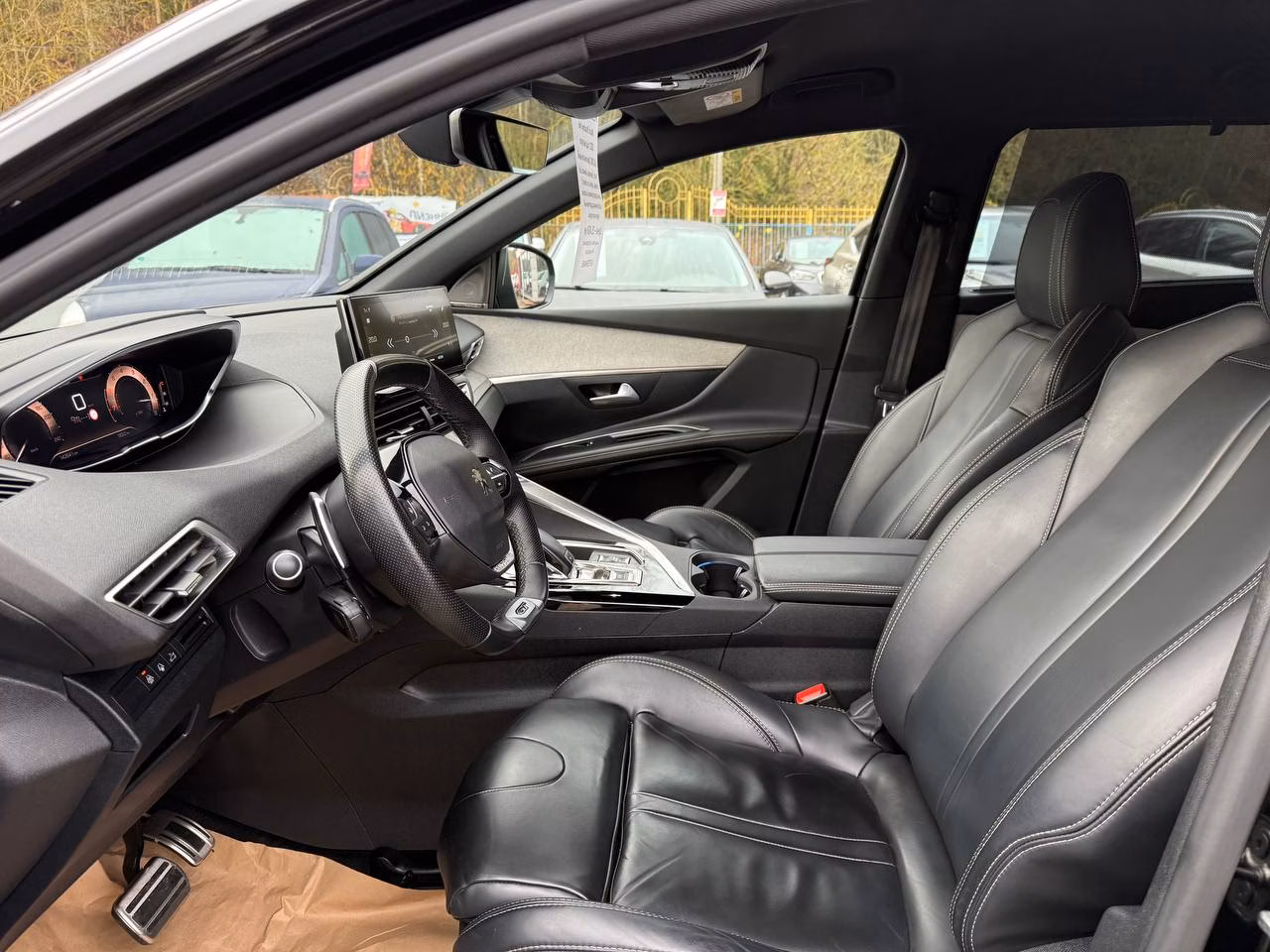Peugeot 5008 фото 10