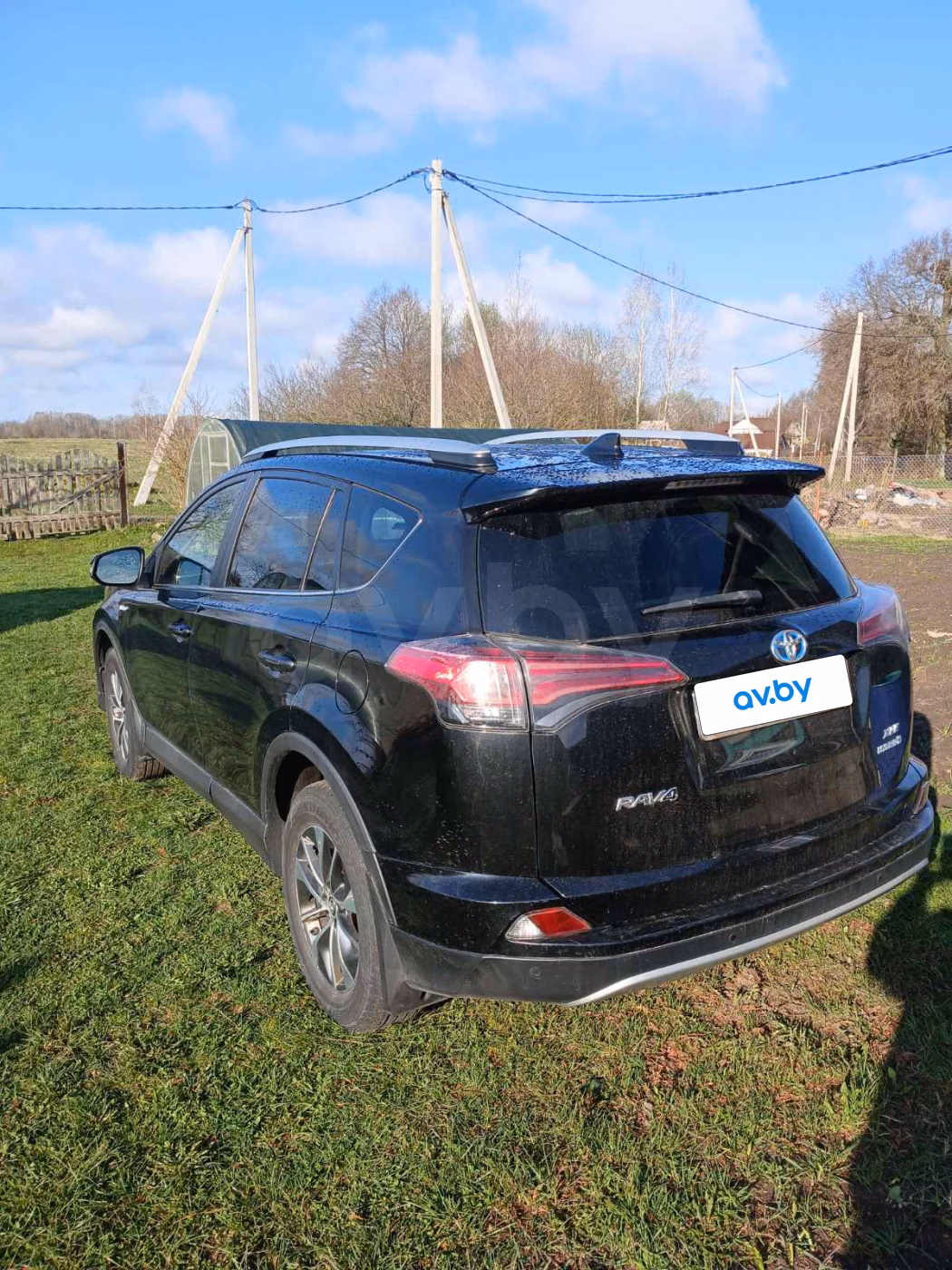 Toyota RAV4 фото 2