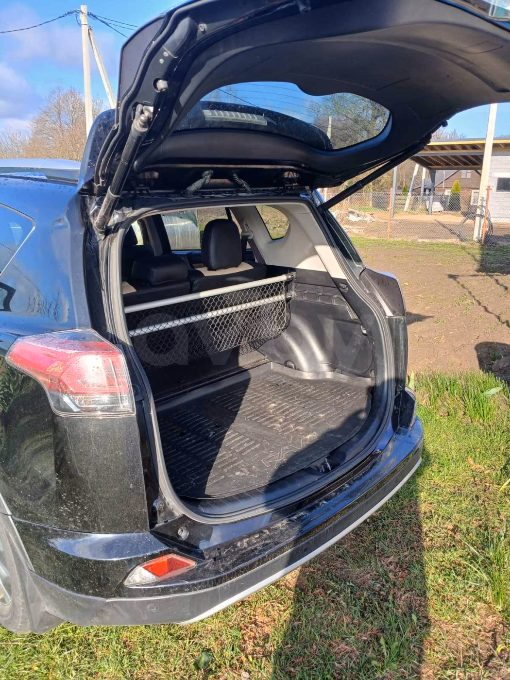 Toyota RAV4 фото 5
