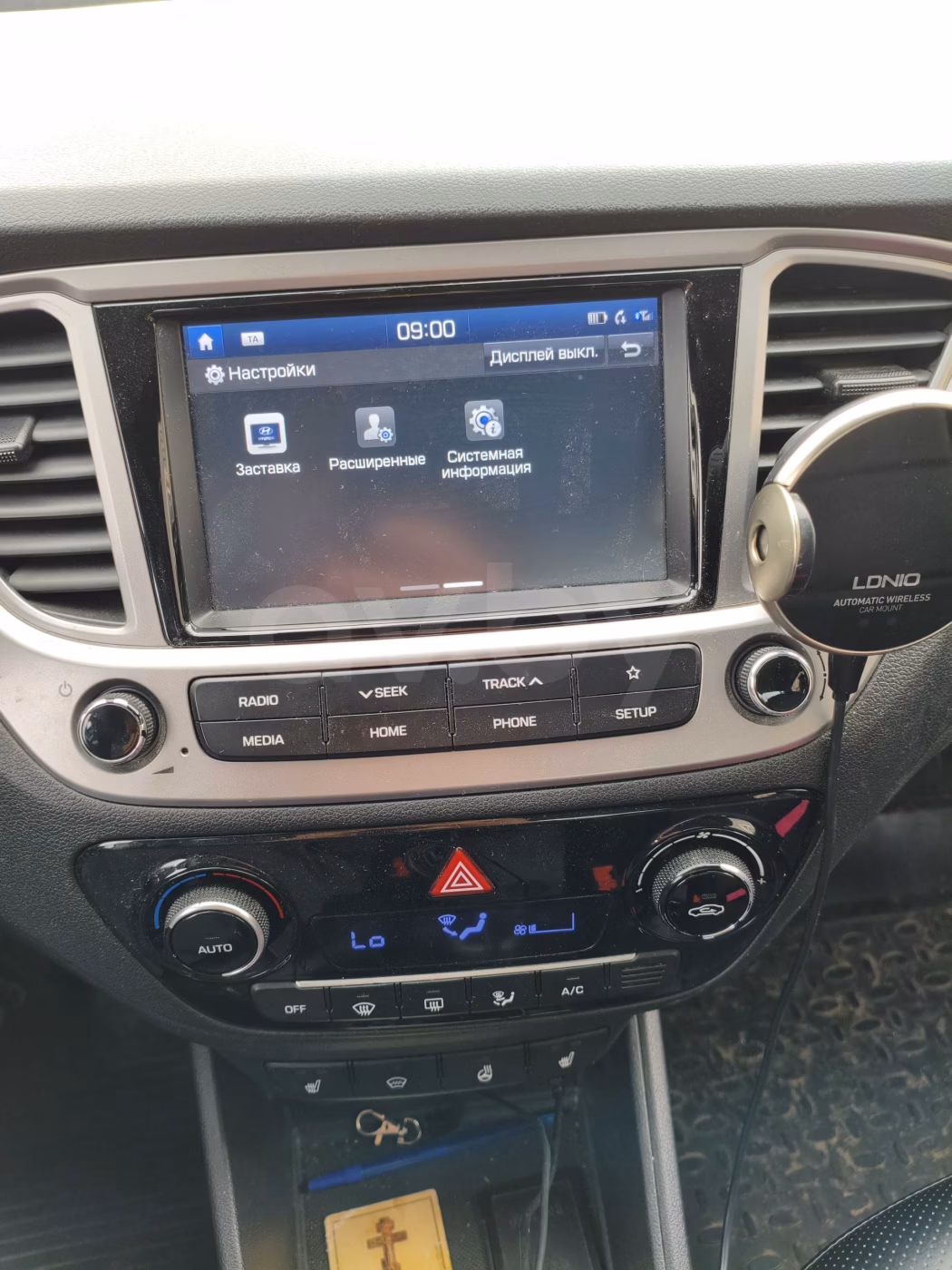 Hyundai Accent фото 7