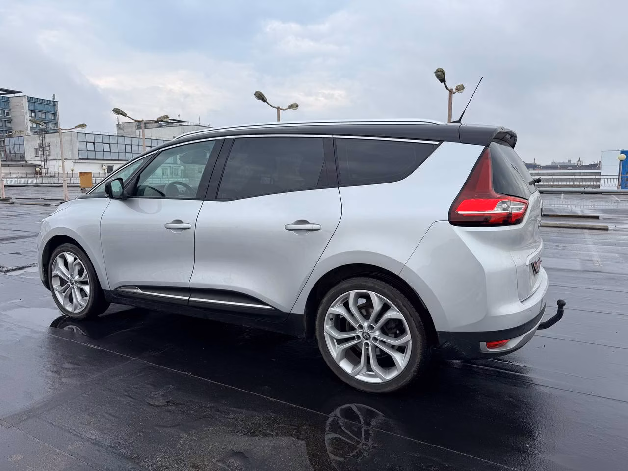 Renault Grand Scenic фото 5
